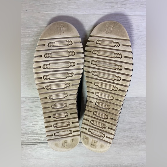 Tulip 139 Perforated Slip-On Sneaker, Black, Size 38 - Picture 9 of 10